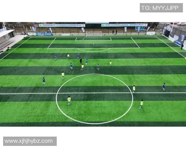 足球揉球技巧解析让你轻松掌握控球艺术提升场上表现与竞技水平